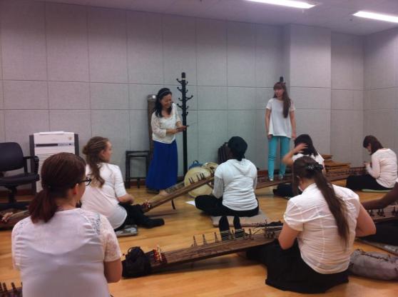 Warming up with Gee songsaenim during our dress rehersal!